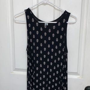 Old navy summer dress. Sleeveless, above the knee